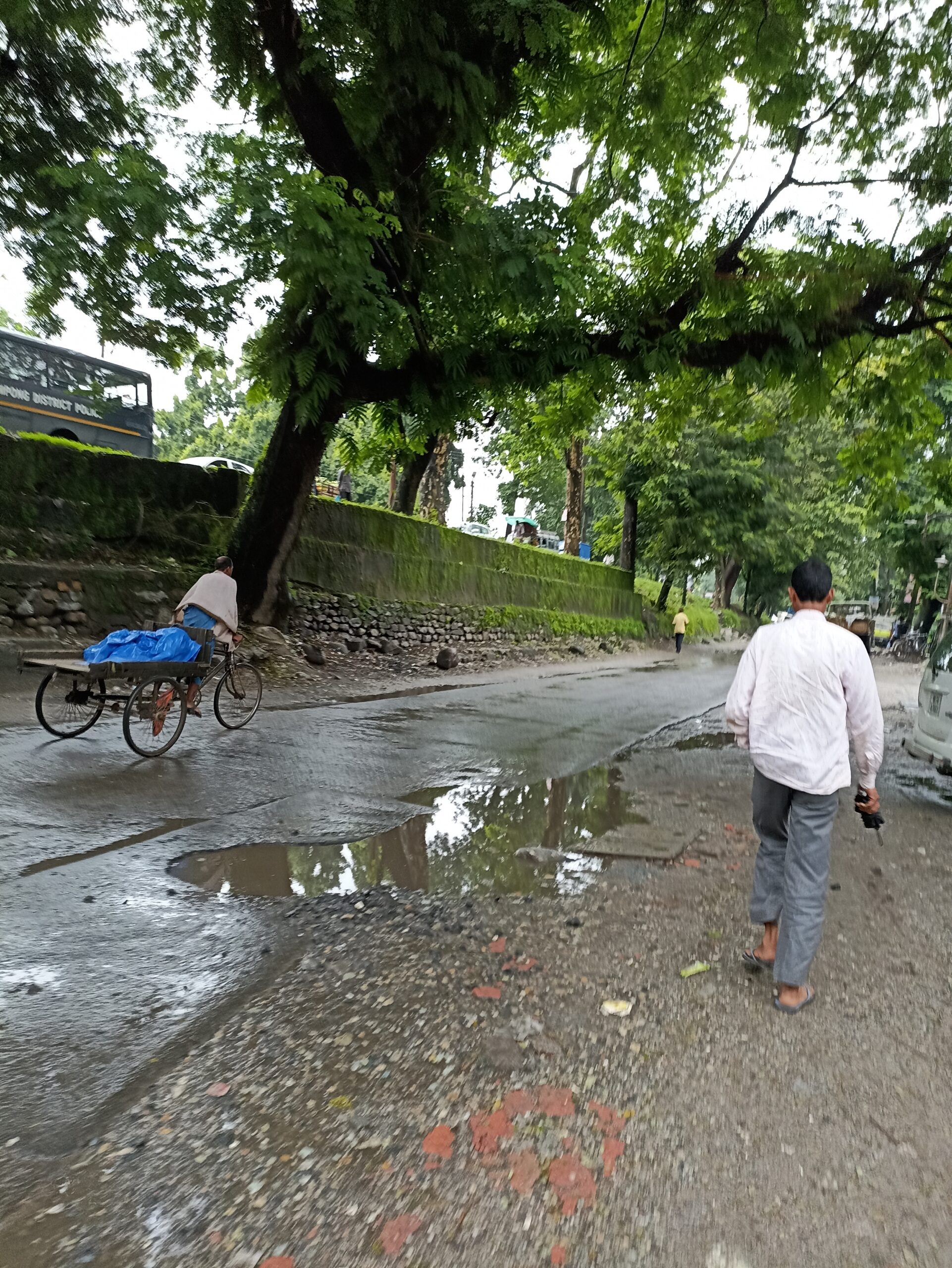Morning activities in city streets are full of interesting activities that are full of life lessons too. just experience it in a suitable morning.